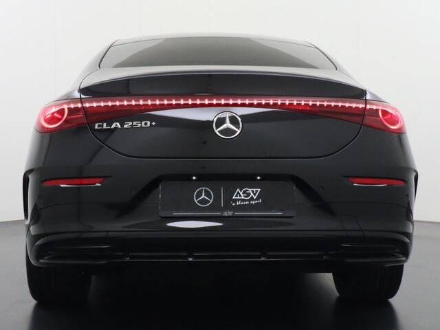 Mercedes-Benz CLA-KLASSE 250+ Launch Edition 85 kWh Accu | Trekhaak Wegklapbaar | Memorystoelen | Warmtepomp | Multibeam Led | Stoelverwarming Voorin | Distronic Cruise Control | Achteruitrijcamera | Nightpakket | Dodehoekassistent