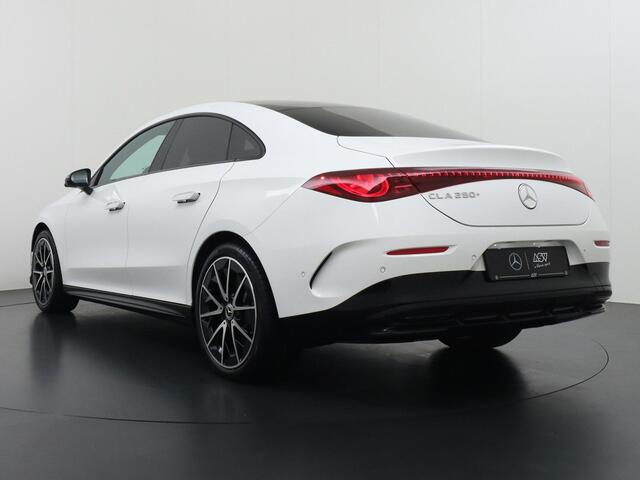 Mercedes-Benz CLA-KLASSE 250+ Launch Edition 85 kWh Accu | Trekhaak Wegklapbaar | Memorystoelen | Warmtepomp | Multibeam Led | Stoelverwarming Voorin | Distronic Cruise Control | Achteruitrijcamera | Nightpakket | Dodehoekassistent
