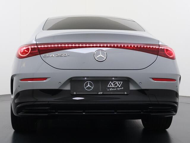 Mercedes-Benz CLA-KLASSE 250+ Launch Edition 85 kWh Accu | Trekhaak Wegklapbaar | Memorystoelen | Warmtepomp | Multibeam Led | Stoelverwarming Voorin | Distronic Cruise Control | Achteruitrijcamera | Nightpakket | Dodehoekassistent