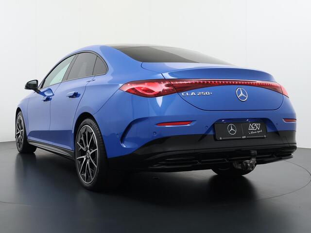 Mercedes-Benz CLA-KLASSE 250+ Launch Edition 85 kWh Accu | Trekhaak Wegklapbaar | Memorystoelen | Warmtepomp | Multibeam Led | Stoelverwarming Voorin | Distronic Cruise Control | Achteruitrijcamera | Nightpakket | Dodehoekassistent