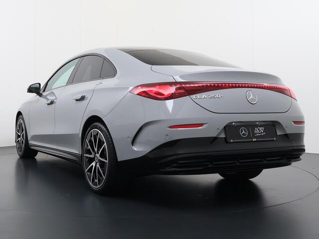 Mercedes-Benz CLA-KLASSE 250+ Launch Edition 85 kWh Accu | Memorystoelen | Warmtepomp | Multibeam Led | Stoelverwarming Voorin | Distronic Cruise Control | Achteruitrijcamera | Nightpakket | Dodehoekassistent