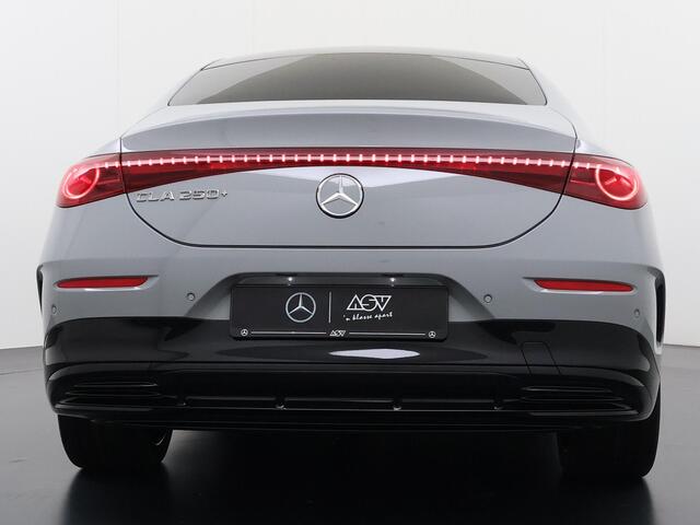 Mercedes-Benz CLA-KLASSE 250+ Launch Edition 85 kWh Accu | Memorystoelen | Warmtepomp | Multibeam Led | Stoelverwarming Voorin | Distronic Cruise Control | Achteruitrijcamera | Nightpakket | Dodehoekassistent