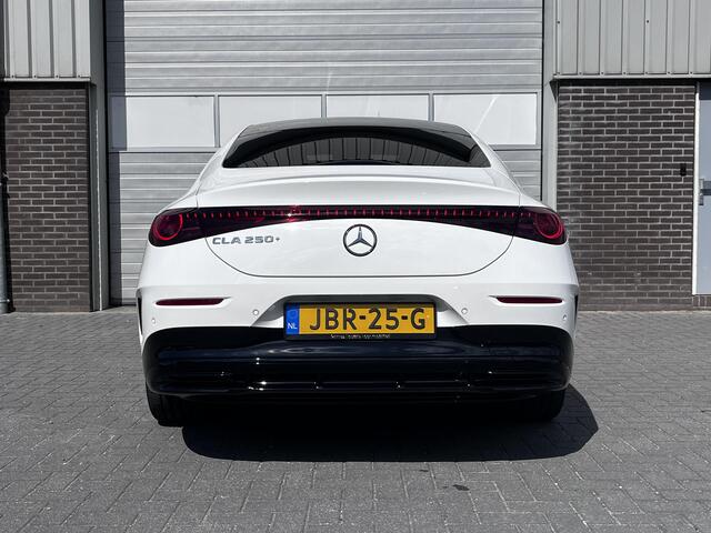 Mercedes-Benz CLA-KLASSE 250+ Launch Edition | AMG Line | Night Pakket | Panoramadak | MULTIBEAM LED Koplampen | DISTRONIC Afstandsassistent | Dodehoekassistent | Elektrisch Verstelbare Stoelen + Memory | Stoelverwarming | Sfeerverlichting