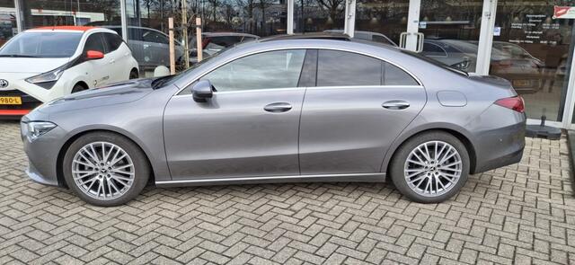Mercedes-Benz CLA-KLASSE 180 Business Solution Luxury NLauto | 1e eigenaar | dealeronderh