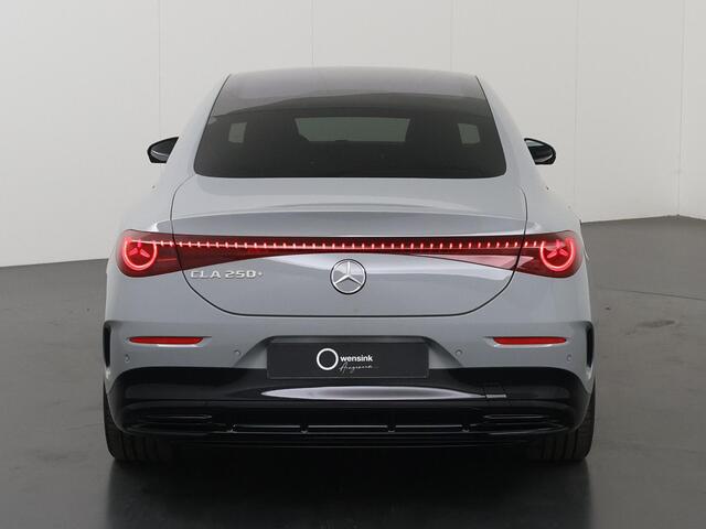 Mercedes-Benz CLA-KLASSE 250+ Launch Edition 85 kWh | Night | Panoramadak | DISTRONIC | Achteruitrijcamera | Dodehoekassistent |