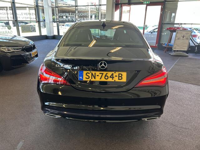 Mercedes-Benz CLA-KLASSE 180 Business Solution AMG | Automaat | Lederen/Alcantara bekleding | Cruise control | Adaptief onderstel | Elek. inklapbare spiegels | Navigatie | Stoelverwarming