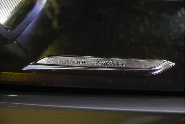 Mercedes-Benz CLA-KLASSE Shooting Brake 180 Automaat! AMG BJ2020 Lmv 18" | Led V+A | Pdc | Navi | Keyless entry | Panoramadak | Elek. achterklep | Burmester Audio | Dashboard verlichting | Virtual cockpit | Climate control | Cruise control | Sportstoelen | Zwarte hemel | Extra ge