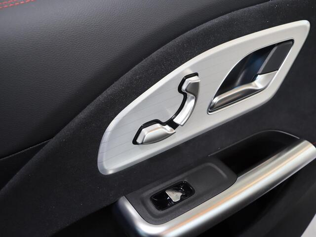 Mercedes-Benz CLA-KLASSE 250+ Launch Edition 85 kWh | Night | Panoramadak | Stoelverwarming | DISTRONIC | Achteruitrijcamera | Dodehoekassiste