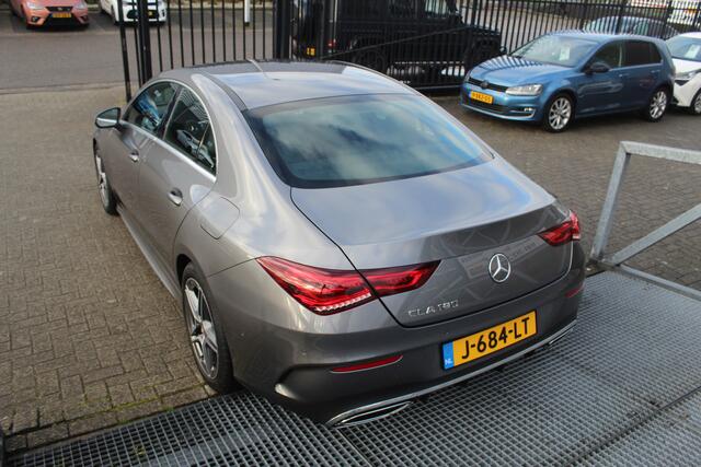 Mercedes-Benz CLA-KLASSE 180 Automaat AMG/Sfeerverlichting/Navigatie/Cruise control/Parkeersensoren rondom/Inklapbare spiegels/Led koplampen/Bluetooth/Lane assist
