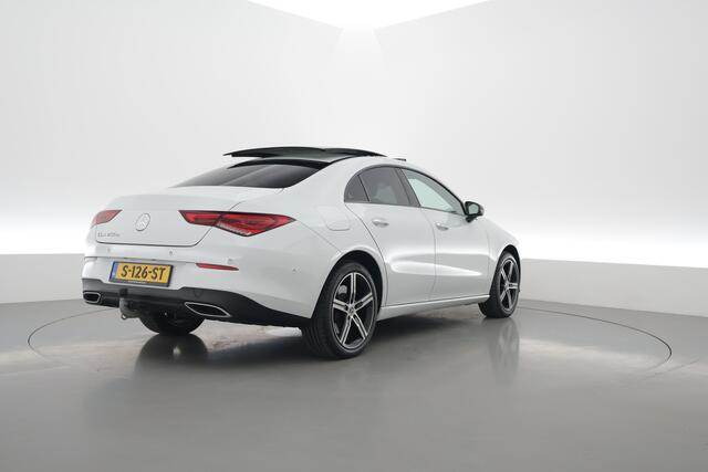 Mercedes-Benz CLA-KLASSE 250 e Luxury Line | Pano | Elek. Trekhaak | Dig. Cockpit | Cruise | Stoelverw. | Camera | Keyless | 18'' | Multibeam