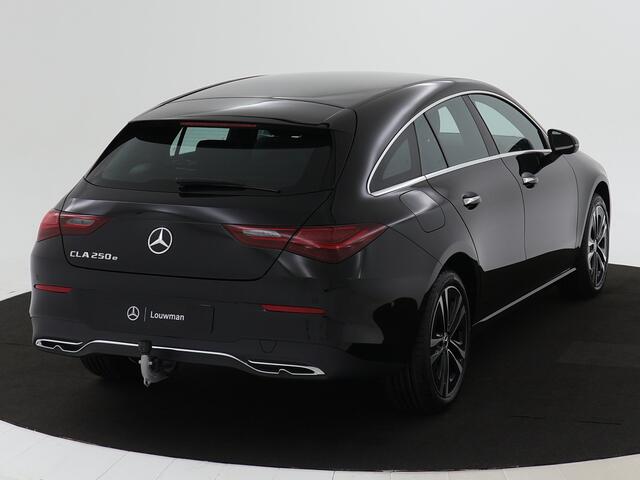 Mercedes-Benz CLA-KLASSE Shooting Brake 250 e Star Edition Luxury Line | Trekhaak | Distronic | Antidiefstalpakket GUARD 360° Plus | KEYLESS GO-comfortpakket | USB pakket plus | EASY PACK achterklep | Parkeerpakket met achteruitrijcamera |