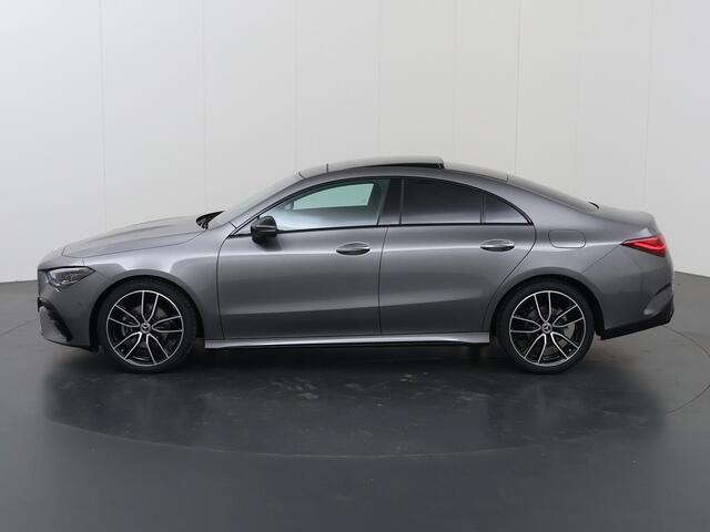 Mercedes-Benz CLA-KLASSE 180 Business Solution AMG | Panoramaschuifdak | AMG Line Plus | Night pakket | Head-up display | 360° camera | 19"AMG velgen |
