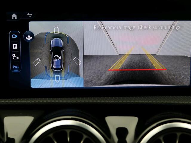 Mercedes-Benz CLA-KLASSE Shooting Brake 250 e Business Solution AMG AMG Line | Night Pakket |Panorama Schuif-Kanteldak | Memory Stoelen | Head-up display | Parkeerpakket met 360°-camera. Inclusief 24 maanden MB Certified garantie voor Europa.