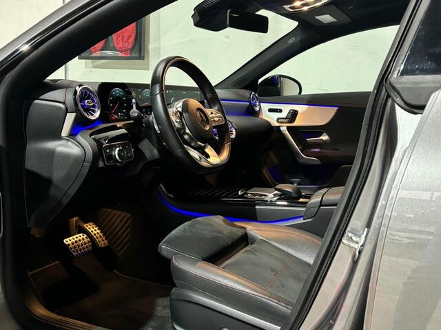 Mercedes-Benz CLA-KLASSE Shooting Brake 200 Business Solution AMG | Memory | Panoramadak | Trekhaak | NL auto | BTW |