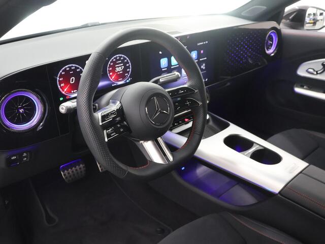 Mercedes-Benz CLA-KLASSE 250+ Launch Edition 85 kWh | Night | Panoramadak | Stoelverwarming | DISTRONIC | Achteruitrijcamera | Dodehoekassistent |