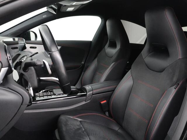Mercedes-Benz CLA-KLASSE 250 e Bns Sol AMG Ld | Stoelverwarming | Widescreen | Sfeerverlichting | Full LED | Park Assist | Camera | Navigatie | Half leder