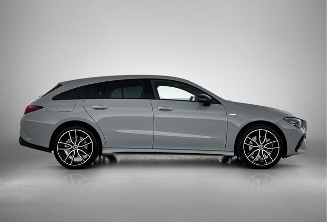 Mercedes-Benz CLA-KLASSE Shooting Brake 250 e Business Solution | Nightpakket | Premium Pakket | Parkeerpakket met 360°-camera | KEYLESS GO | Antidiefstalpakket GUARD 360° Plus | EASY PACK achterklep | Head-up display | Dodehoekassistent |
