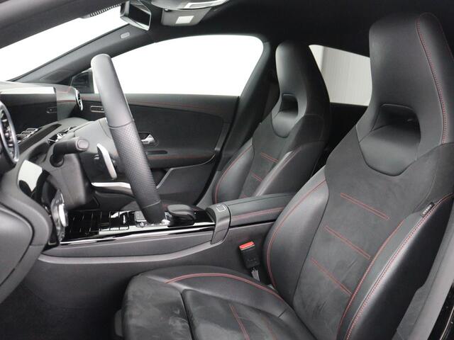 Mercedes-Benz CLA-KLASSE Shooting Brake 250e AMG | Adaptive cruise | Stoelverwarming | Carplay | Widescreen | Leder/Alcantara | Navigatie | Camera | Park Assist | PHEV | Plug In