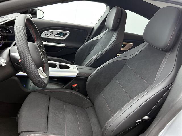 Mercedes-Benz CLA-KLASSE 180 Business Solution AMG | Nightpakket | Multibeam Led | Thermotronic | Trekhaak | Memorypakket | 19 inch AMG velgen | Sierdelen aluminium | Adaptieve cruisecontrol |