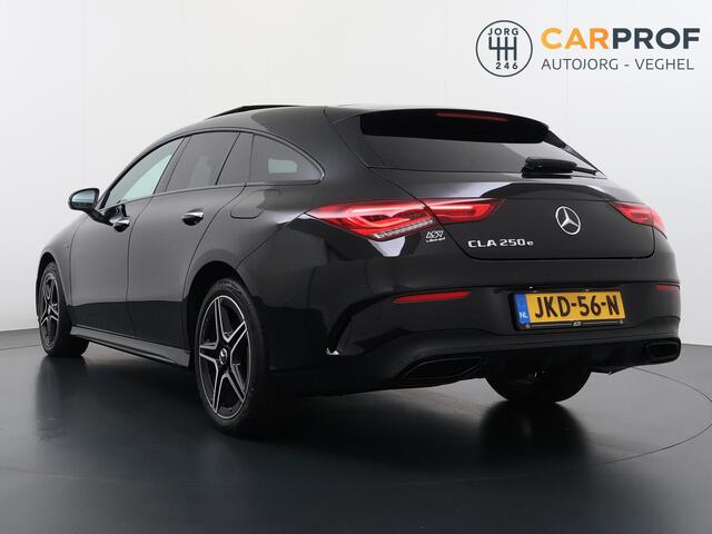 Mercedes-Benz CLA-KLASSE Shooting Brake 250 e AMG Edition | Panorama - schuifdak | Sfeerverlichting | Head-up Display | Distronic Cruise Control | Stoelverwarming Voor | Smartphone Integratie Pakket |