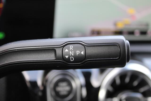 Mercedes-Benz CLA-KLASSE Shooting Brake 200 Luxury Line