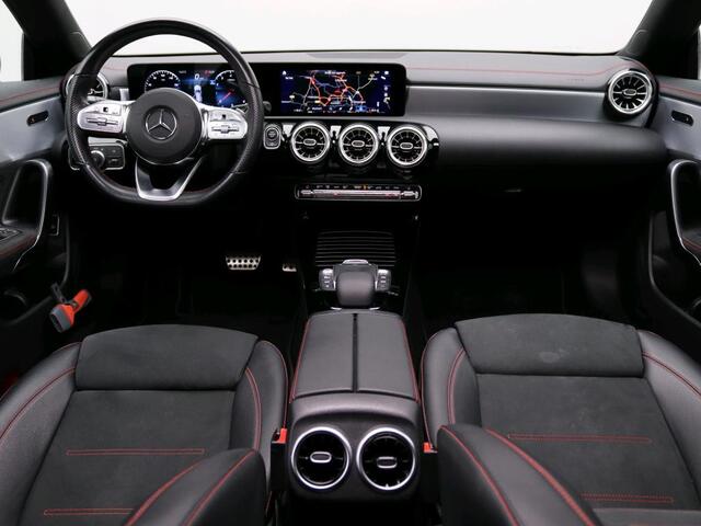 Mercedes-Benz CLA-KLASSE Shooting Brake 200 Business Solution AMG Inclusief 48 maanden MB Certified garantie voor Europa.