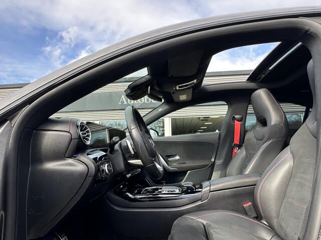 Mercedes-Benz CLA-KLASSE AMG 35 4MATIC | Panodak | Burmester | 360 camera | ACC | 306 pk