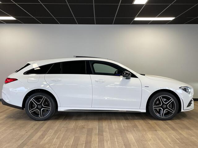 Mercedes-Benz CLA-KLASSE Shooting Brake 250 e AMG Line PANO/CAMERA/TREKHAAK/BURMEISTER