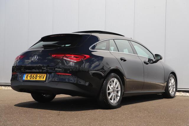 Mercedes-Benz CLA-KLASSE Shooting Brake 180 Business Solution Automaat Panoramadak Widescreen Full LED Stoelverwarming Navigatie Achteruitrijcamera Clima Cruise Control