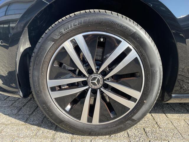 Mercedes-Benz CLA-KLASSE Shooting Brake 250 e 17"/Apple Carplay & Android Auto/LED/Stoelverwarming/Camera/Climate