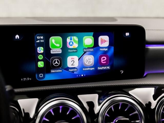Mercedes-Benz CLA-KLASSE 250 e AMG Sport 218Pk Automaat (APPLE CARPLAY, SFEERVERLICHTING, BURMESTER, GETINT GLAS, CAMERA, LEDER/ALCANTARA, STOELVERWARMING, WIDESCREEN, NIEUWSTAAT)