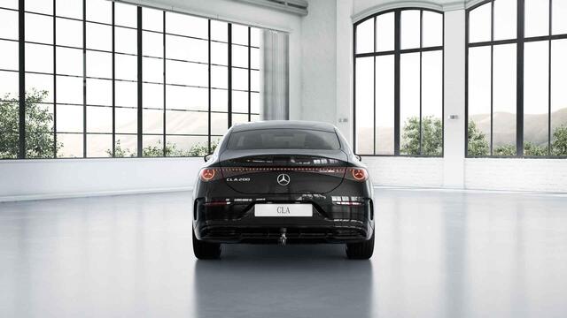Mercedes-Benz CLA-KLASSE 200 Business Solution AMG 58 kWh | Panoramadak | Premium Pakket | Superscreen | Trekhaak | Head-Up |