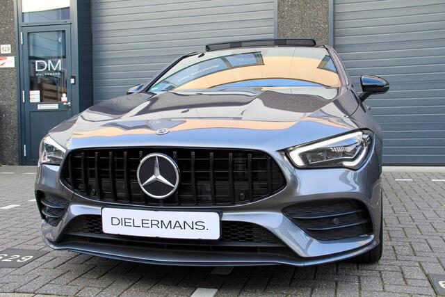 Mercedes-Benz CLA-KLASSE 200d AMG Panorama dak | Full Option | NL auto | BTW voertuig! | 1e eigenaar | 1e lak | NAP | Volledig dealer onderhouden