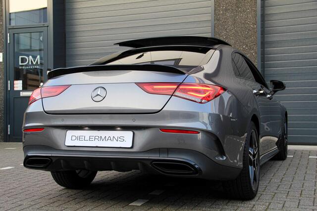 Mercedes-Benz CLA-KLASSE 200d AMG Panorama dak | Full Option | NL auto | BTW voertuig! | 1e eigenaar | 1e lak | NAP | Volledig dealer onderhouden