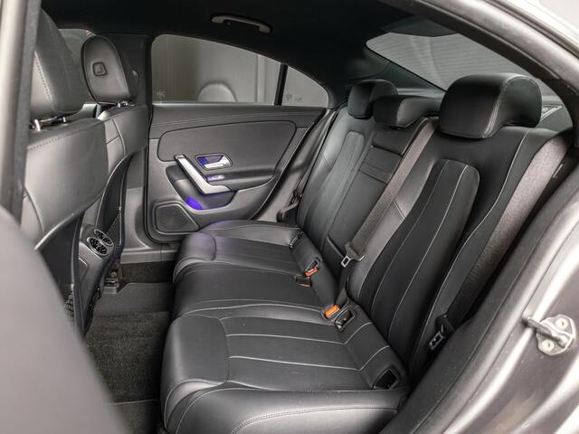 Mercedes-Benz CLA-KLASSE Coupé 180 Luxury Line Premium