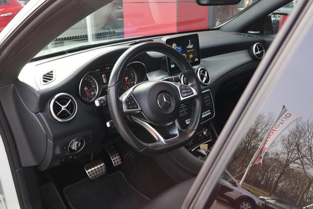 Mercedes-Benz CLA-KLASSE Shooting Brake 250 Business AMG Line | Panoramadak | Diamond Grill | Harman/Kardon | Camera | Leder |