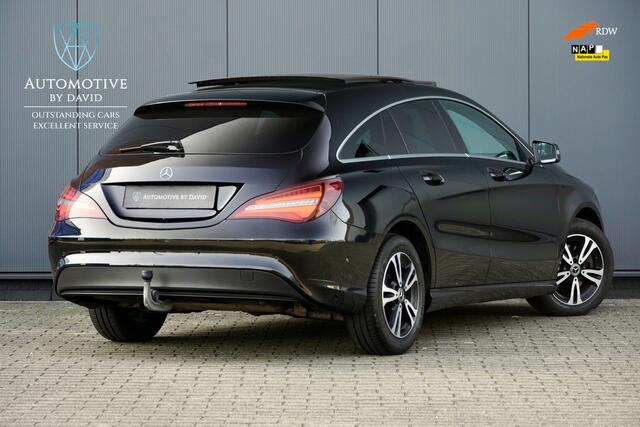 Mercedes-Benz CLA-KLASSE Shooting Brake 180 122 pk PRESTIGE AUTOMAAT / TREKHAAK / PANORAMADAK / BTW-AUTO / APPLE CARPLAY / ACHTERUITRIJCAMERA / LEDER / VOLLEDIG ONDERHOUDEN