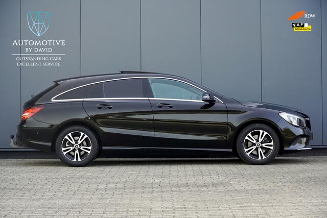 Mercedes-Benz CLA-KLASSE Shooting Brake 180 122 pk PRESTIGE AUTOMAAT / TREKHAAK / PANORAMADAK / BTW-AUTO / APPLE CARPLAY / ACHTERUITRIJCAMERA / LEDER / VOLLEDIG ONDERHOUDEN