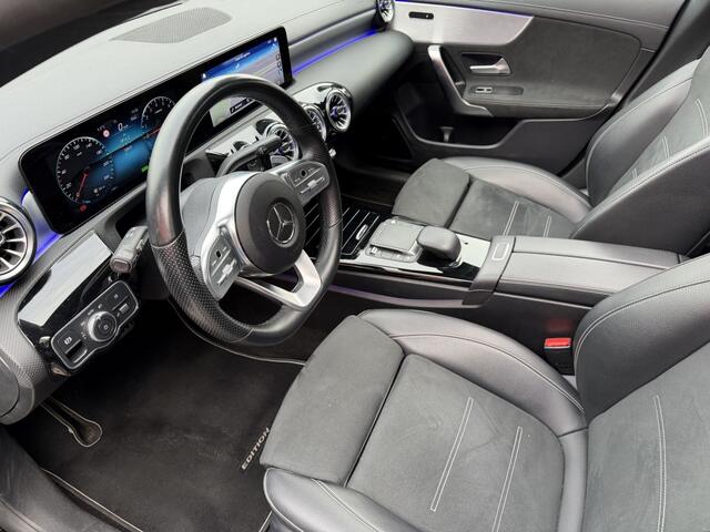 Mercedes-Benz CLA-KLASSE 250 e AMG Night Pano Sfeerv. Burmester