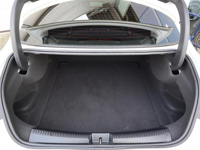 Mercedes-Benz CLA-KLASSE 180 Business Line