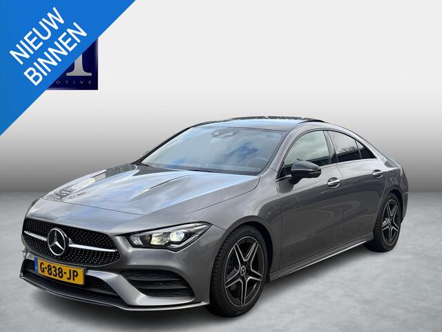 Mercedes-Benz CLA-KLASSE 180 Business Solution AMG VAN ¤ 30.900,- VOOR ¤ 28.440,- UW LENTEVOORDEEL ¤ 2.460,-! | PANO | AMG-LINE | STOELVERWARMING | SFEERVERLICHTING| CAMERA| KEYLESS|
