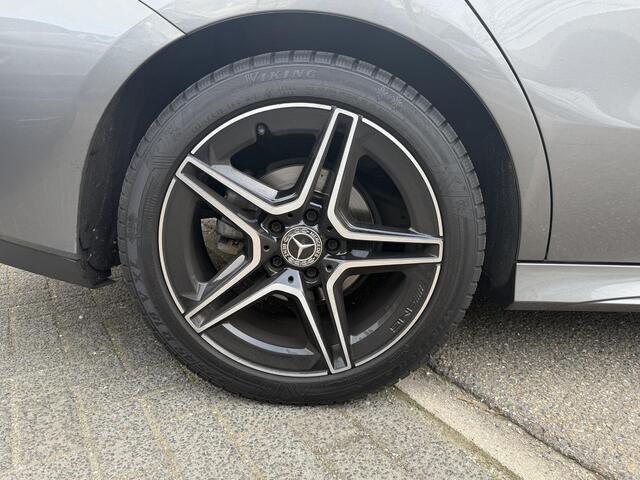 Mercedes-Benz CLA-KLASSE 180 Business Solution AMG VAN ¤ 30.900,- VOOR ¤ 28.440,- UW LENTEVOORDEEL ¤ 2.460,-! | PANO | AMG-LINE | STOELVERWARMING | SFEERVERLICHTING| CAMERA| KEYLESS|