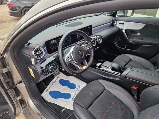 Mercedes-Benz CLA-KLASSE 250 E Premium Plus AMG Line Panorama Burmeister Navi Camera Top!