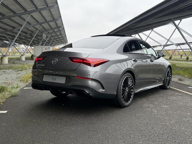 Mercedes-Benz CLA-KLASSE 180 Business Solution AMG | Nightpakket | Panoramadak | AMG Line Plus | Burmester | Elek. Trekhaak | Rijassistentiepakket | HUD | 360° camera | Techniekpakket | Winter pakket | Apple Carplay/Android Auto |