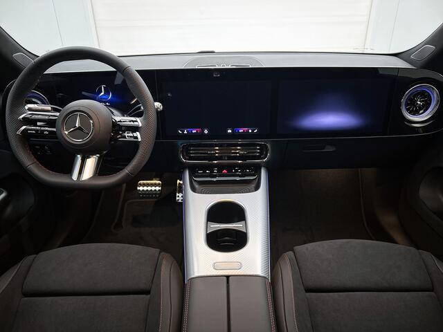 Mercedes-Benz CLA-KLASSE 200 Business Solution AMG 58 kWh | Premium pakket | Nightpakket | Smartphone integratie | URBAN GUARD | MBUX Superscreen | Memorypakket | Vast panoramadak | Warmtepomp | Adaptieve cruisecontrol |