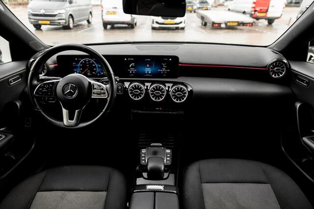 Mercedes-Benz CLA-KLASSE 200 Business Line | ACC | Apple Carpl | StoelVerw