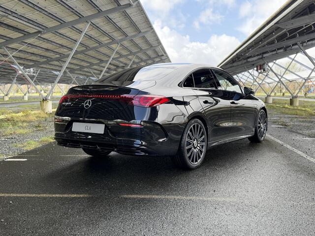 Mercedes-Benz CLA-KLASSE 180 Business Solution AMG | Night | Burmester | Panoramadak | AMG-line Plus | Premium Plus | Trekhaak | Massagestoelen |