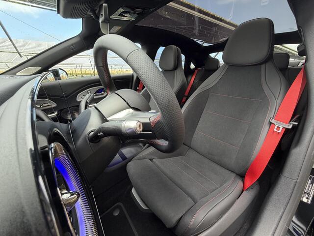 Mercedes-Benz CLA-KLASSE 180 Business Solution AMG | Night | Burmester | Panoramadak | AMG-line Plus | Premium Plus | Trekhaak | Massagestoelen |