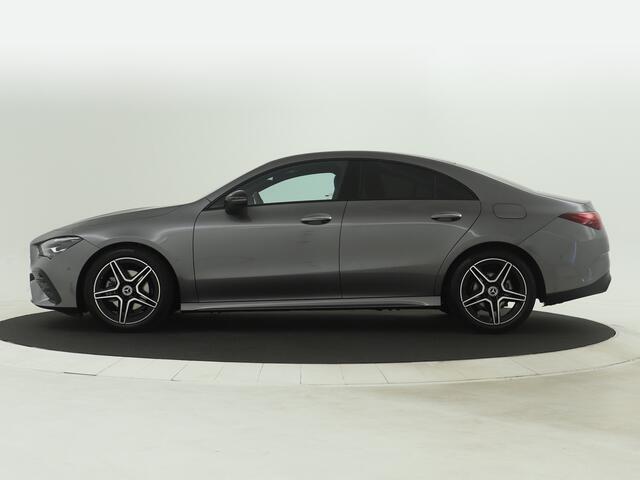Mercedes-Benz CLA-KLASSE 180 AMG Line 5 spaaks lichtmetalen velgen | Nightpakket | Premium Pakket | Distronic | MB-paasweekend