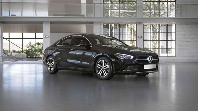 Mercedes-Benz CLA-KLASSE 200 Business Solution Luxury | Stoelverwarming | Widescreen | Sfeerverlichting | Apple Carplay |